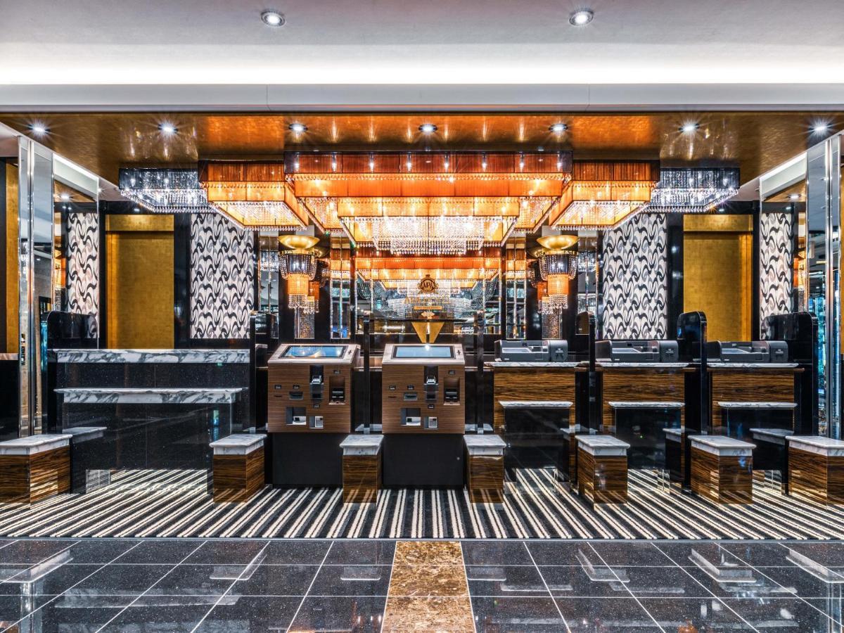 Apa Hotel Shin Osaka Ekimae Екстериор снимка